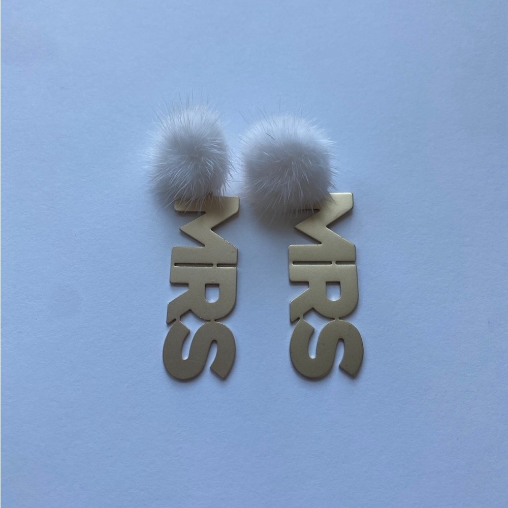 Wedding Gold “Mrs” Earrings with white fur